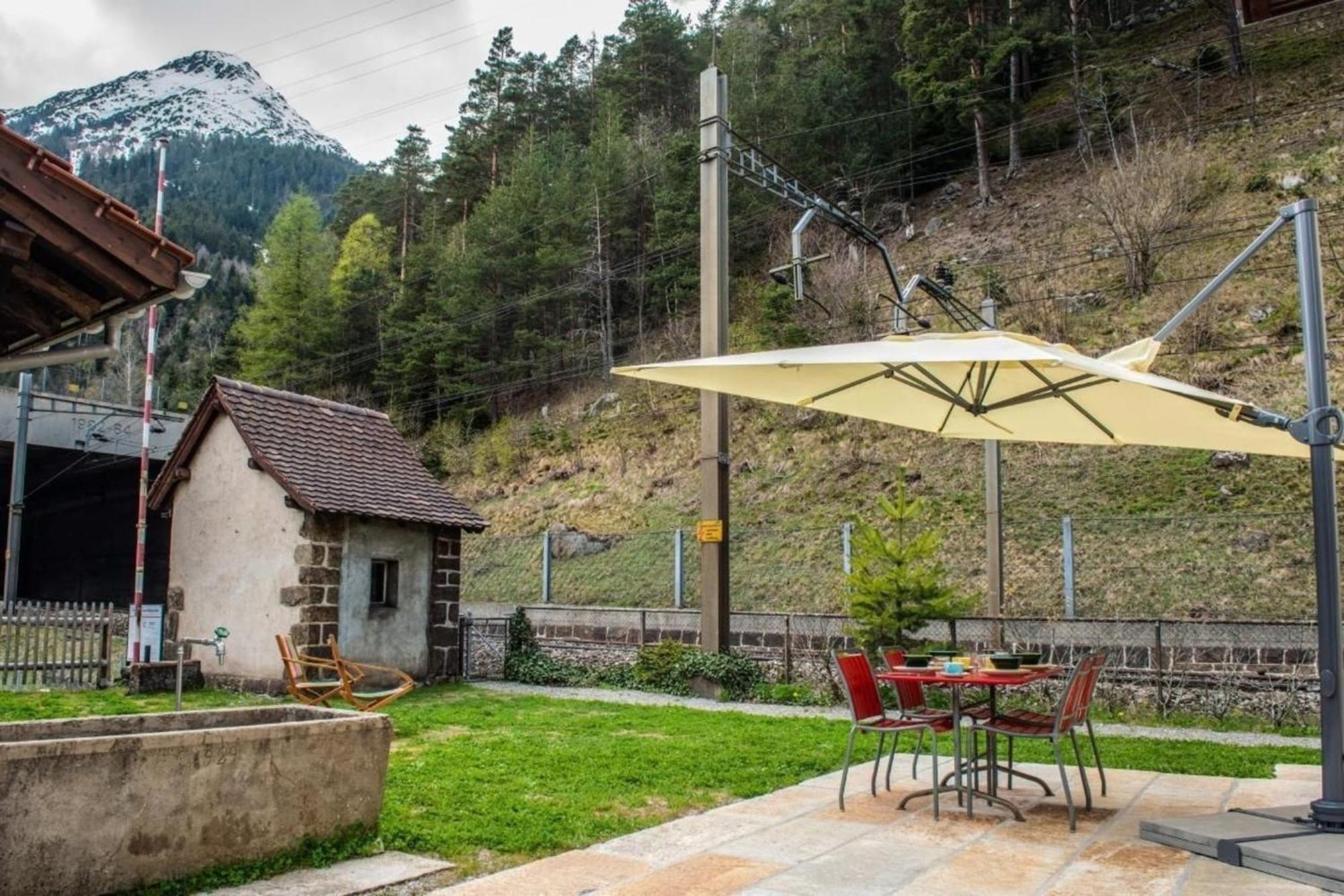 Bahnwaerterhaus Eggwald Vila Wassen Exterior foto