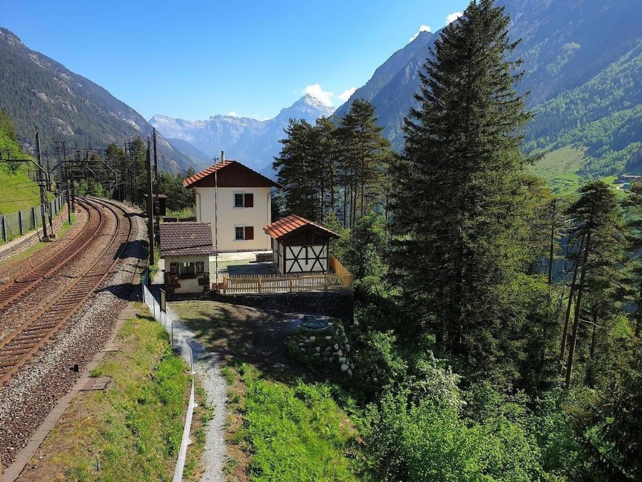 Bahnwaerterhaus Eggwald Vila Wassen Exterior foto